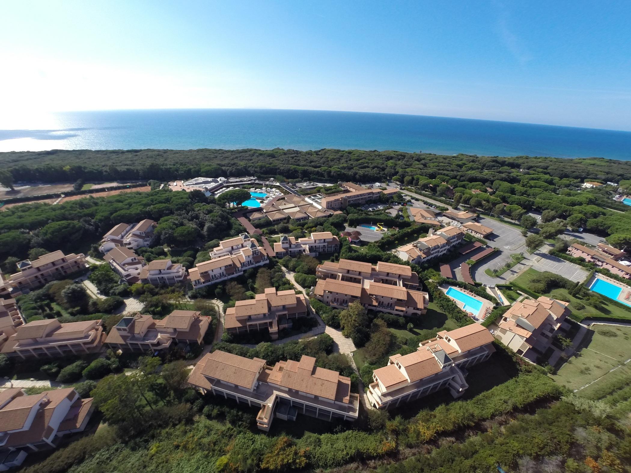Garden Toscana Resort San Vincenzo Exterior foto